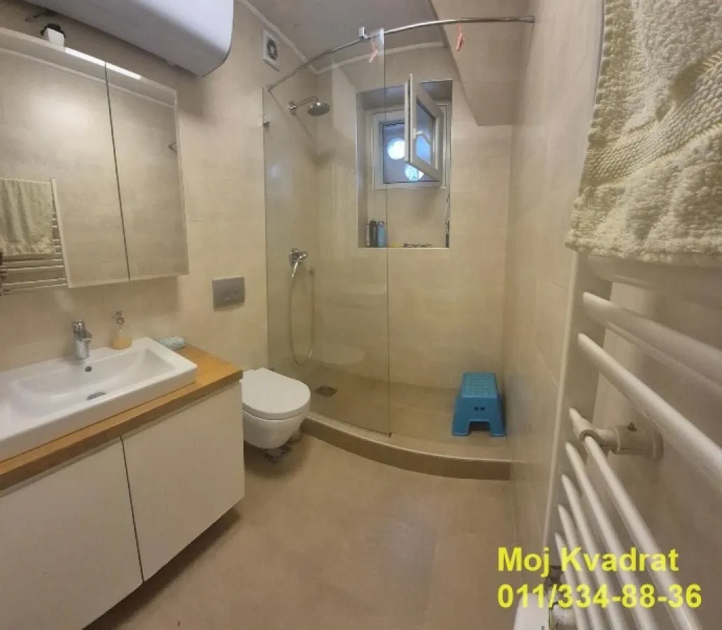 Prodaja, dvosoban stan, 74m², Kalenić Pijaca, Vračar Sve Podlokacije