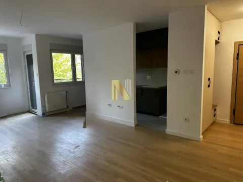 Rent, office space, 67m², Novo naselje, Novi Sad - image 2