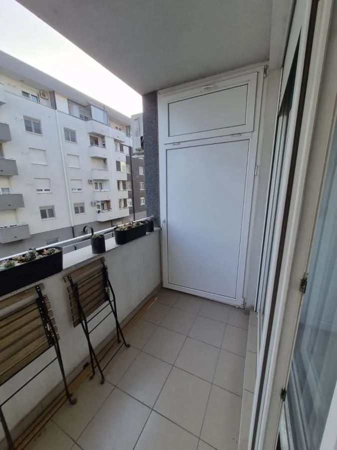 Prodaja, trosoban stan, 65m², Sajmište, Novi Sad
