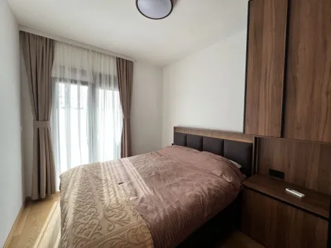 Izdavanje, jednosoban stan, 45m², City Kvart, Podgorica - image 7