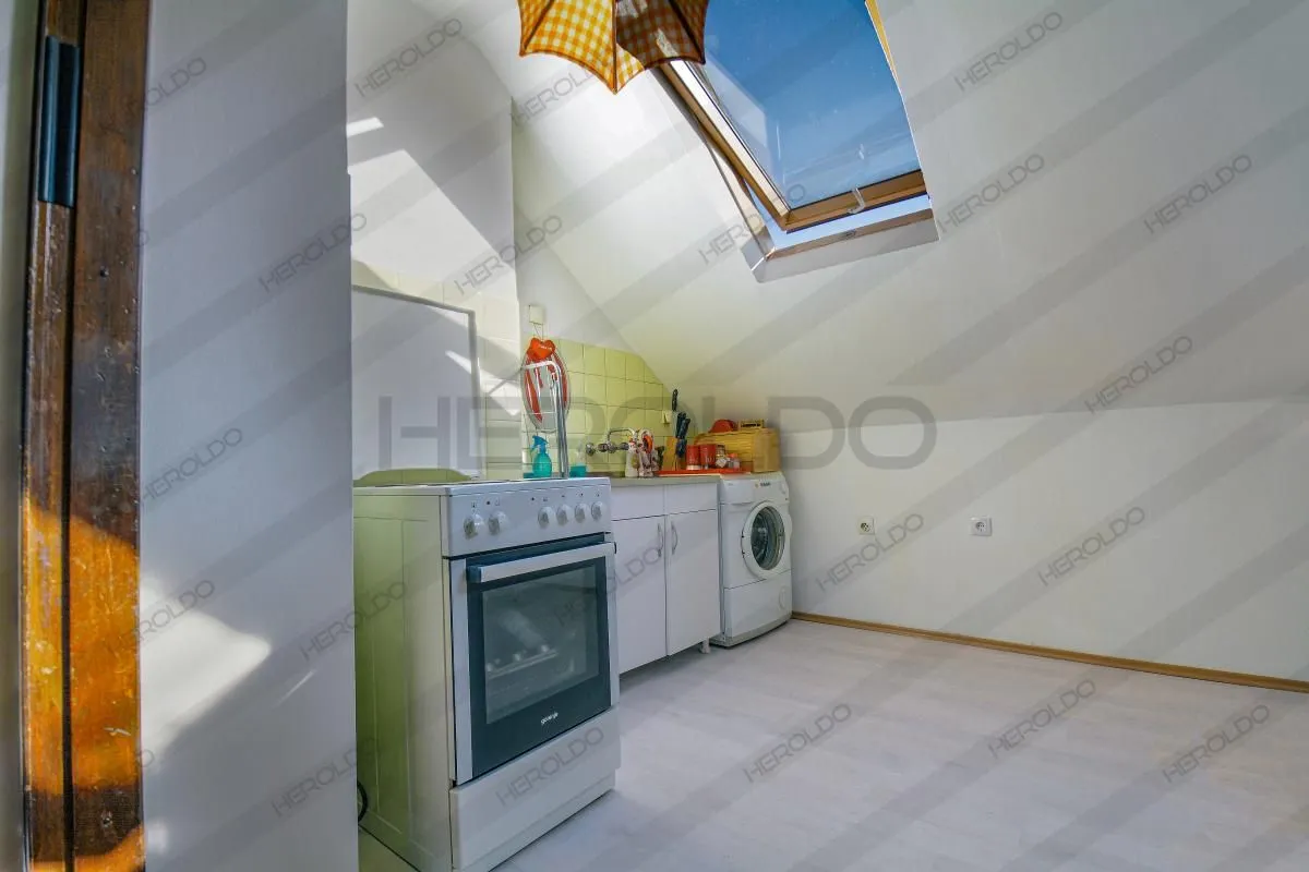 Prodaja, četvorosoban stan, 96m², Savski Venac, Beograd