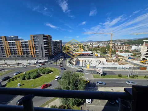 Izdavanje, jednosoban stan, 48m², Stari Aerodrom, Podgorica - image 11