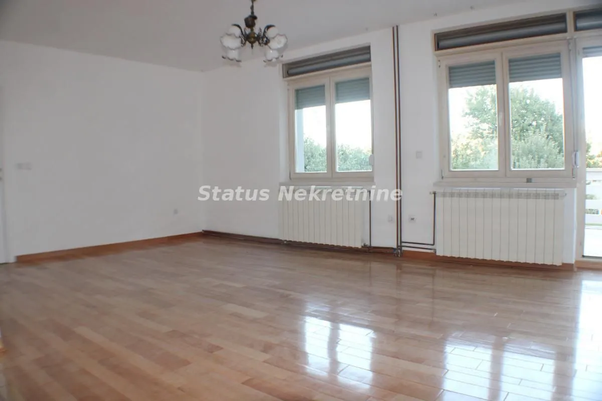 Izdavanje, kuća, 160m², Sremska Kamenica, Petrovaradin