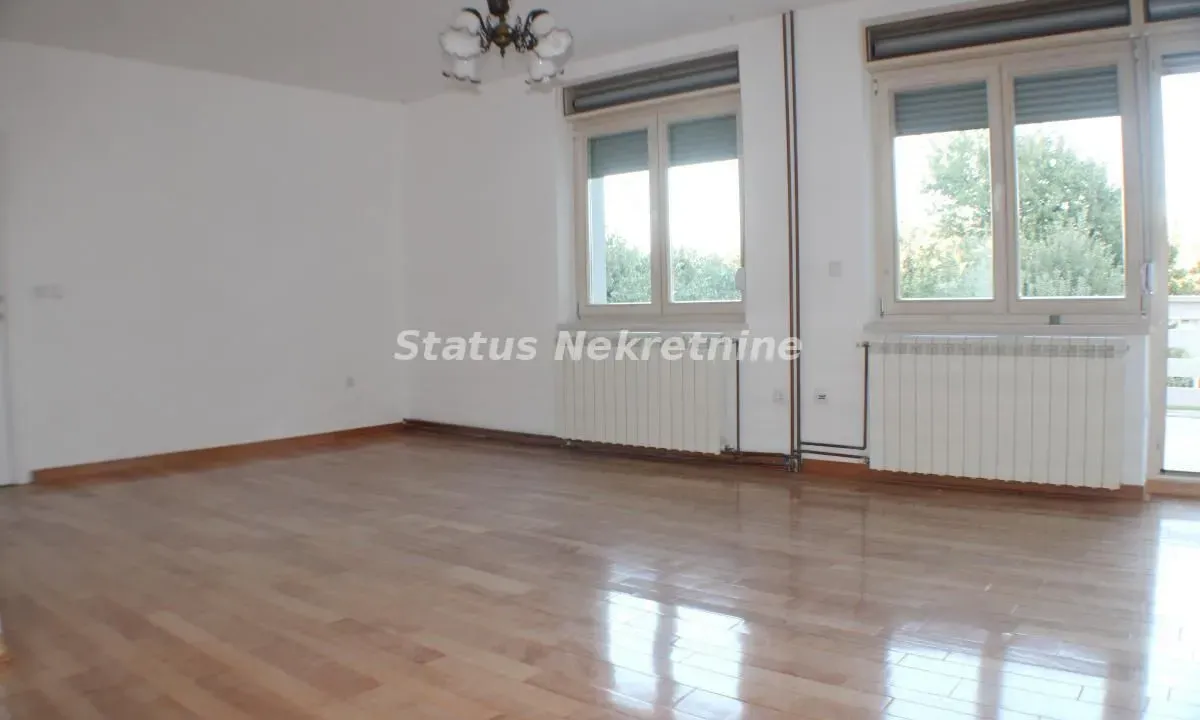 Izdavanje, kuća, 160m², Sremska Kamenica, Petrovaradin