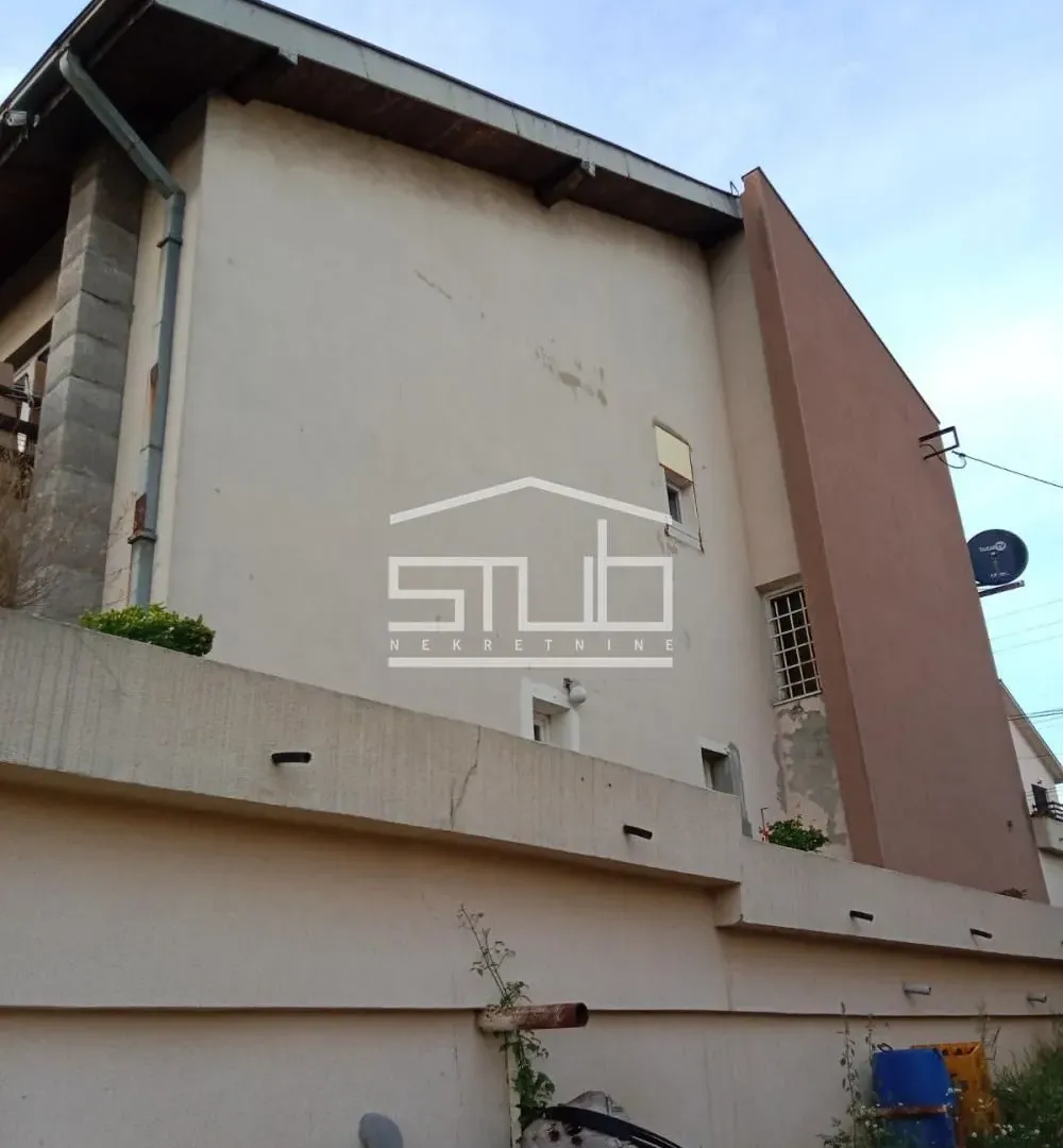 Sale, house, 194m², Čukarica, Beograd
