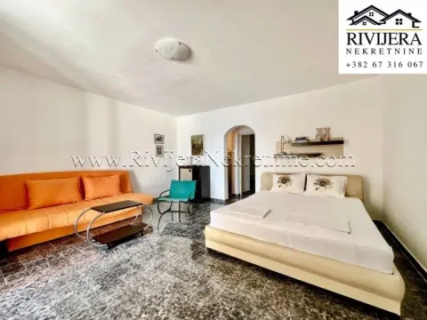 Sale, two bedroom apartment, 90m², Krašići, Tivat - image 10