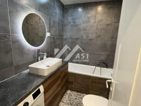 Izdavanje, trosoban stan, 65m², Novo naselje, Novi Sad - image 9