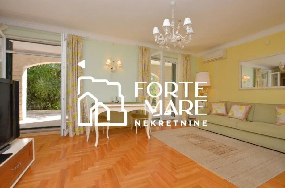 Prodaja, dvosoban stan, 169m², Savina, Herceg Novi