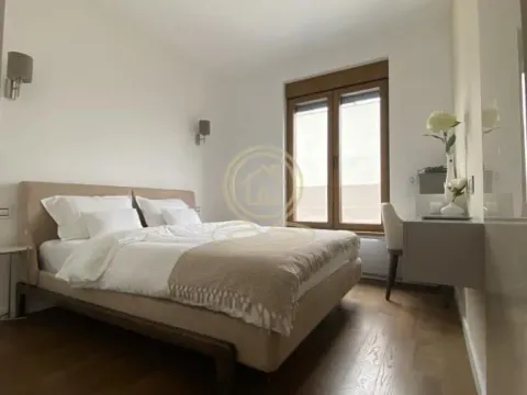 Stan in Južni Bulevar