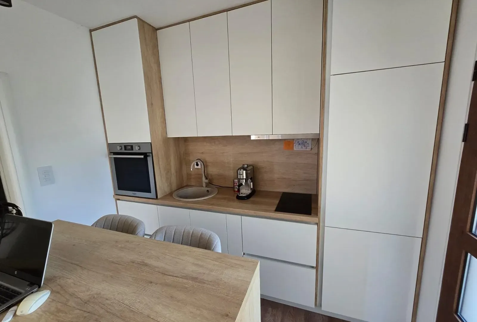 Prodaja, jednosoban stan, 50m², Kalimanj, Tivat