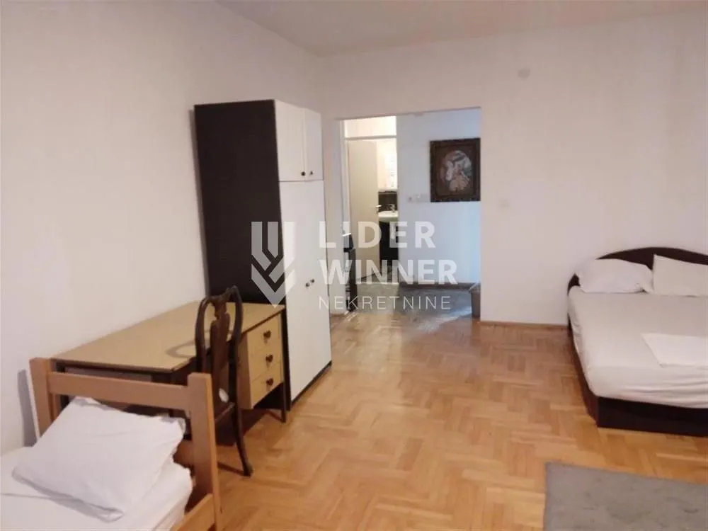Rent, one bedroom apartment, 45m², Đeram Pijaca, Beograd