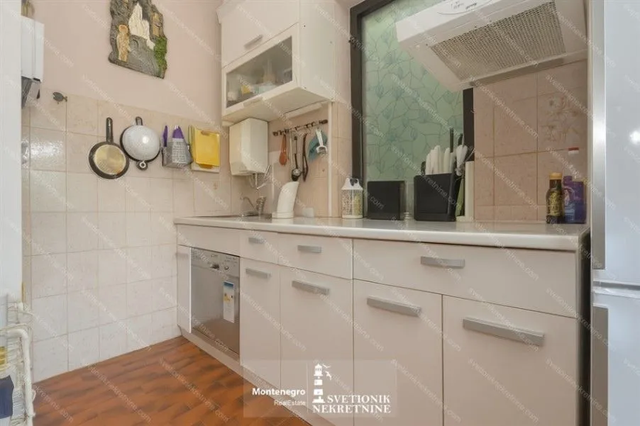 Prodaja, kuća, 80m², Ratiševina, Herceg Novi