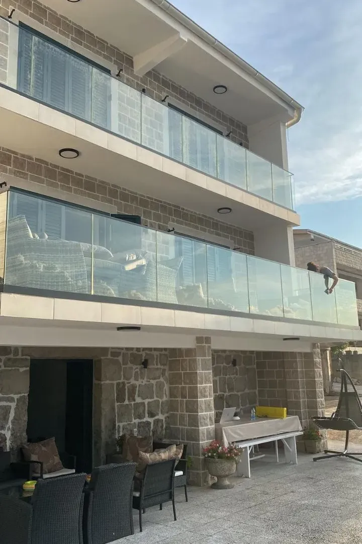 Rent, two bedroom apartment, 150m², Đuraševići, Tivat