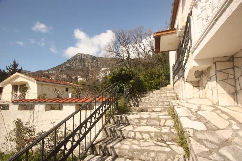 Sale, house, 189m², Sutomore, Bar
