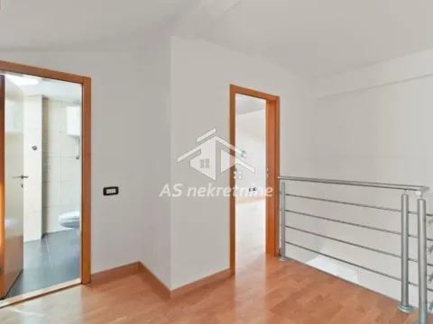 Izdavanje, trosoban stan, 128m², Stari Grad, Beograd - image 17