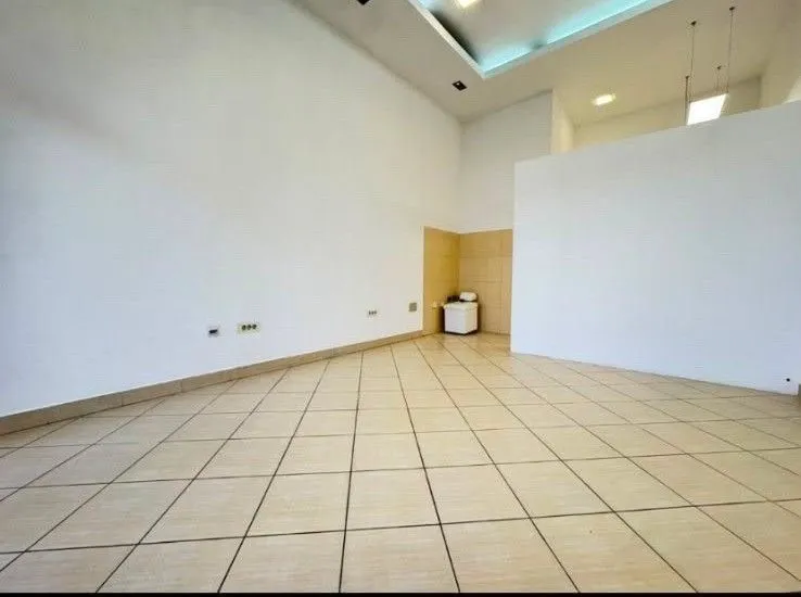 Rent, office space, 25m², Stari Aerodrom, Podgorica