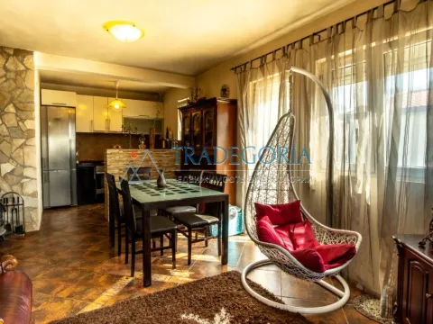 Prodaja, kuća, 180m², Bar, Crna Gora - image 7