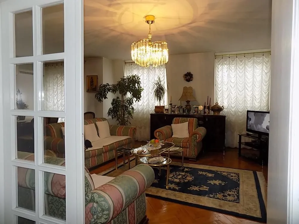 Prodaja, trosoban stan, 118m², Centar, Jagodina