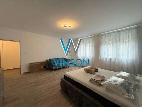 Izdavanje, četvorosoban stan, 170m², Petrovaradin, Novi Sad - image 19