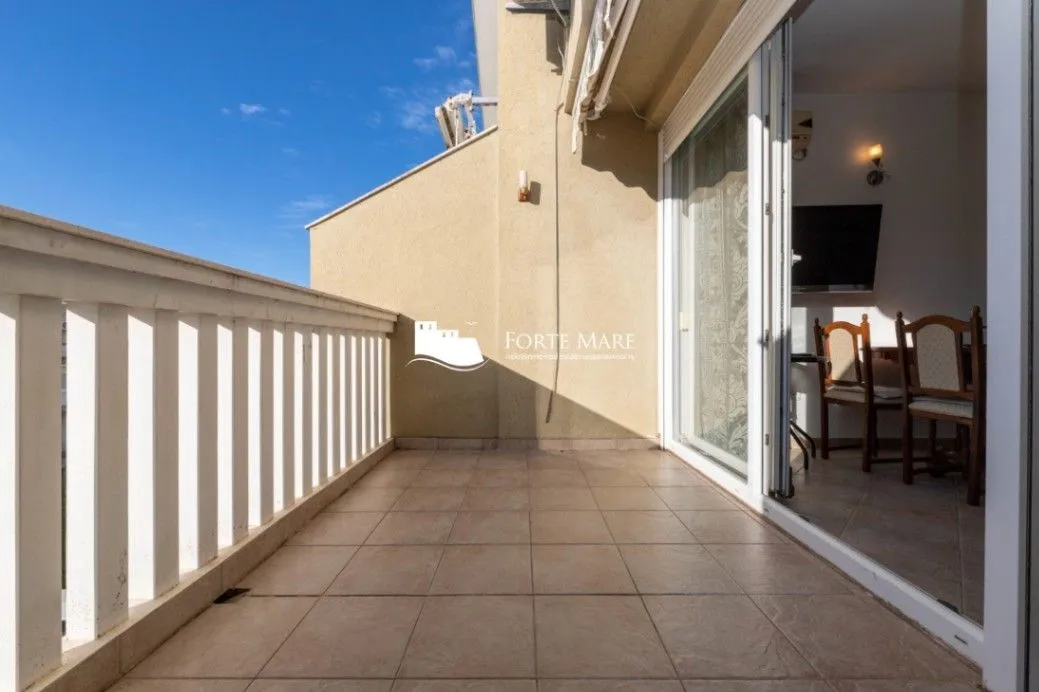 Prodaja, dvosoban stan, 65m², Đenovići, Herceg Novi