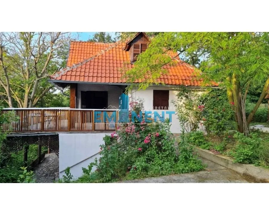 Prodaja, kuća, 172m², Krčedin, Inđija