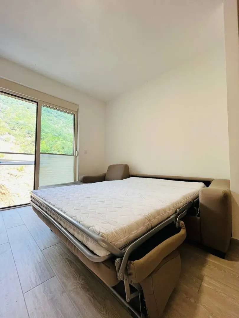 Rent, studio apartment, 35m², Bečići, Budva