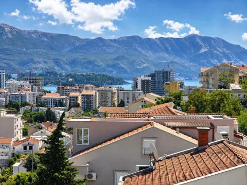 Prodaja, dvosoban stan, 77m², Budva, Crna Gora - image 2
