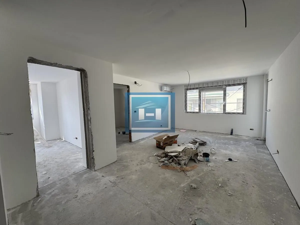 Prodaja, četvorosoban stan, 95m², Centar, Jagodina