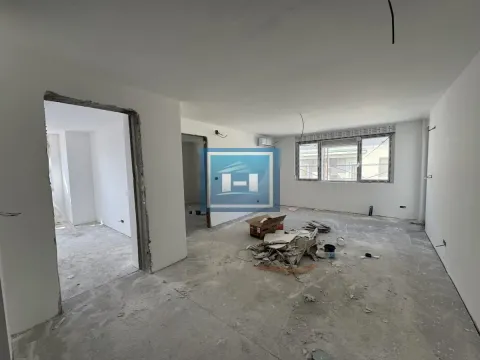 Prodaja, četvorosoban stan, 95m², Centar, Jagodina - image 2
