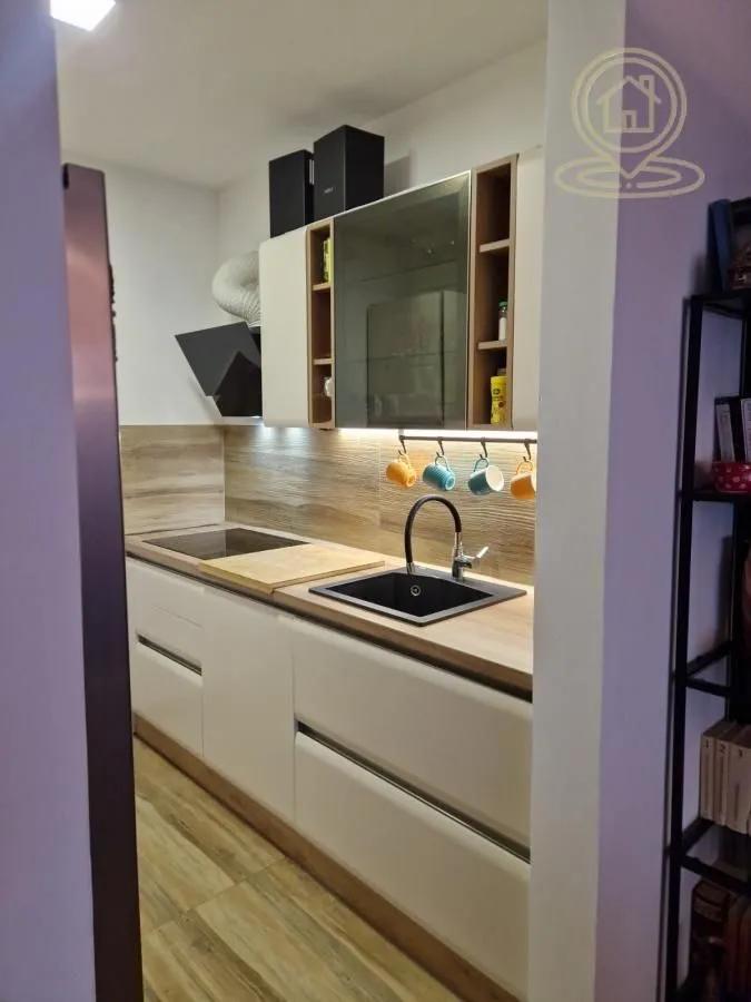Prodaja, četvorosoban stan, 98m², Petrovaradin, Novi Sad