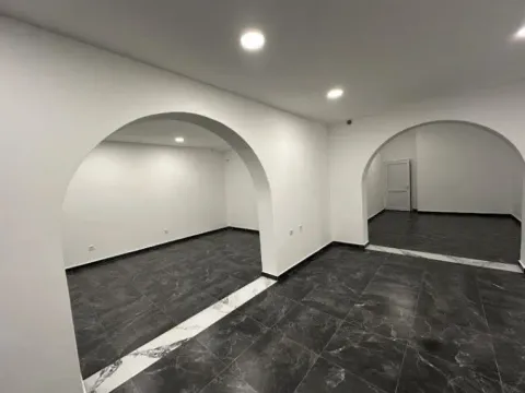 Rent, office space, 90m², Savina, Herceg Novi - image 4