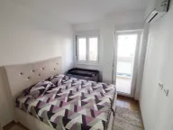 Izdavanje, dvosoban stan, 64m², City Kej, Podgorica - image 6