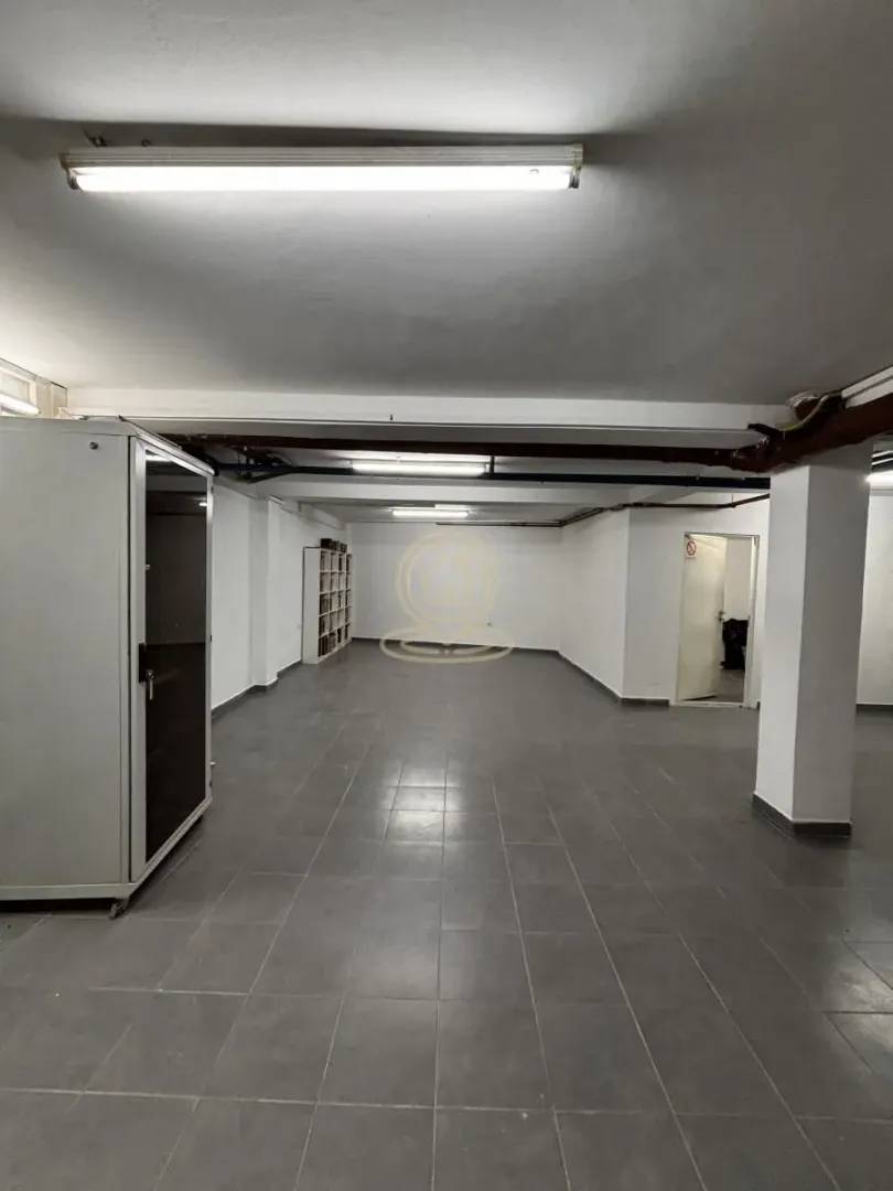 Rent, office space, 450m², Medijana, Niš