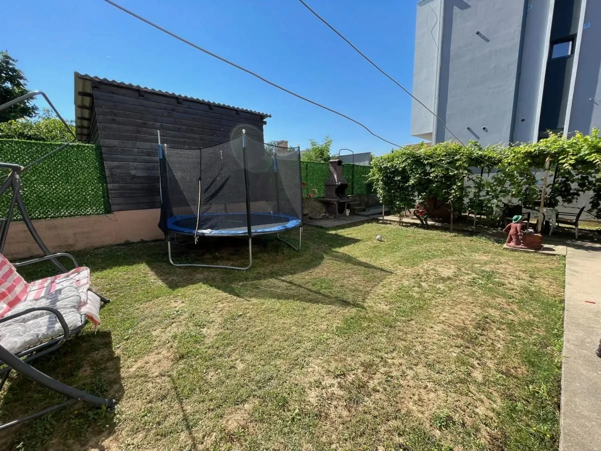 Izdavanje, kuća, 106m², Sremska Kamenica, Petrovaradin