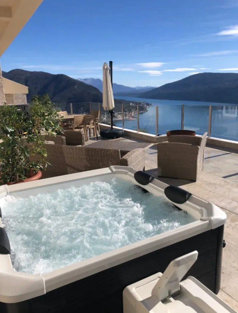 Prodaja, kuća, 330m², Podi, Herceg Novi