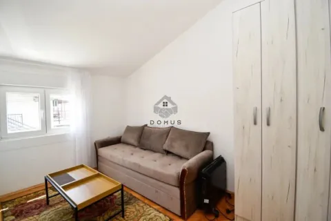 Rent, two bedroom apartment, 88m², Blok 9, Podgorica - image 7