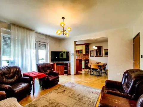 Prodaja, trosoban stan, 92m², Preko Morače, Podgorica - image 9