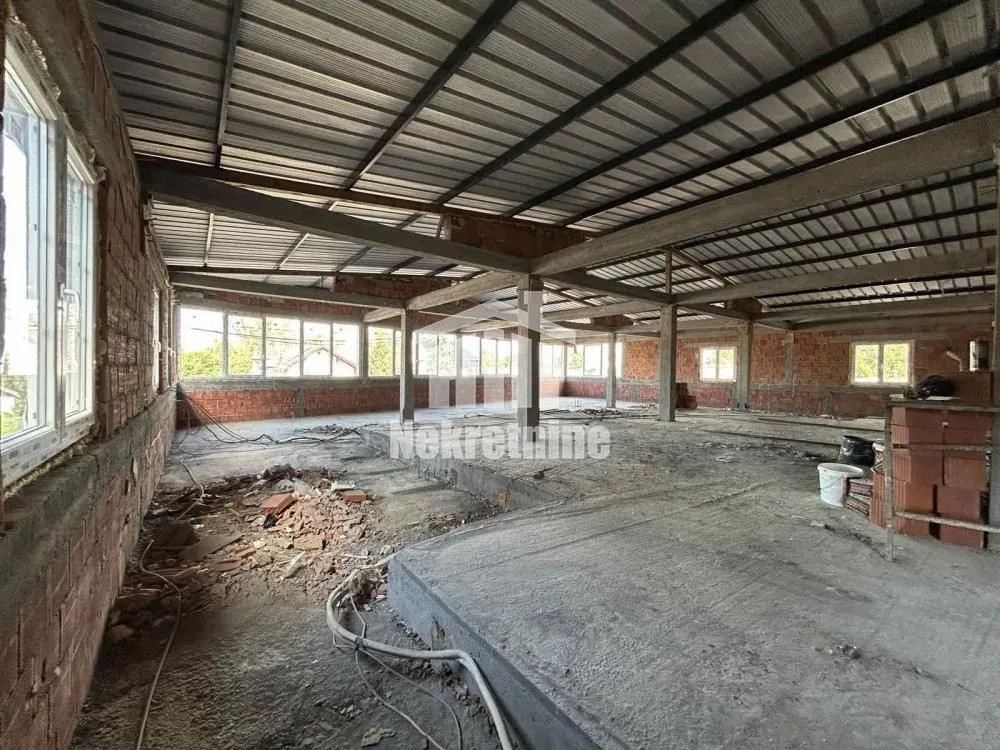 Rent, office space, 700m², Umka, Beograd