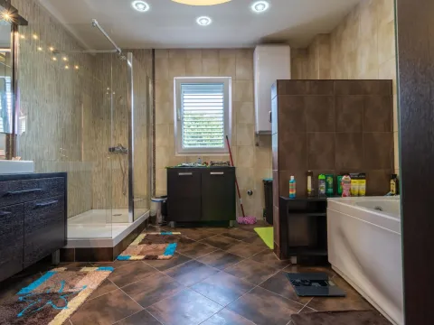 Prodaja, kuća, 267m², Tivat, Crna Gora - image 5