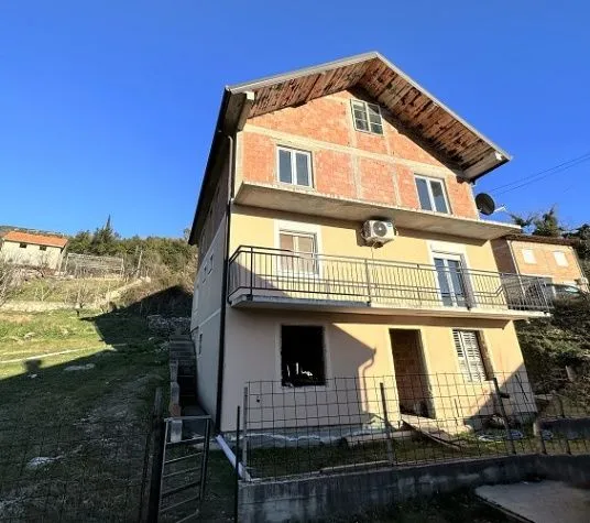 Sale, house, 240m², Topla, Herceg Novi