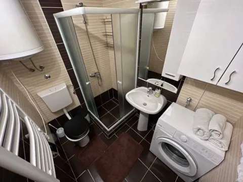 Izdavanje, jednosoban stan, 42m², Đenovići, Herceg Novi - image 6