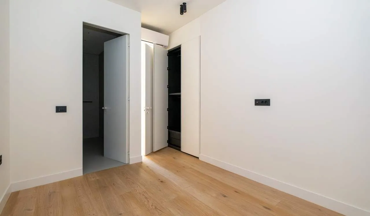 Prodaja, trosoban stan, 149m², Gospoština, Budva