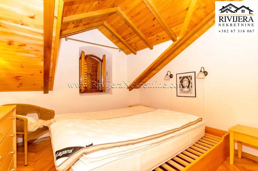 Prodaja, kuća, 226m², Podi, Herceg Novi