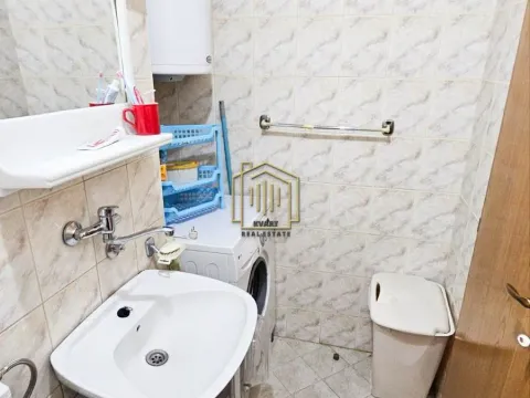 Izdavanje, dvosoban stan, 71m², Stari Aerodrom, Podgorica - image 15