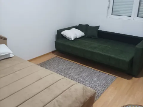 Rent, one bedroom apartment, 49m², Sutomore, Bar - image 2