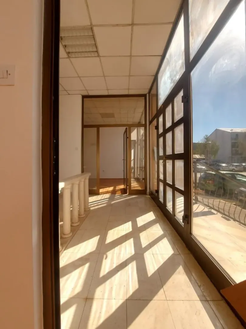 Rent, office space, 158m², Centar, Nikšić