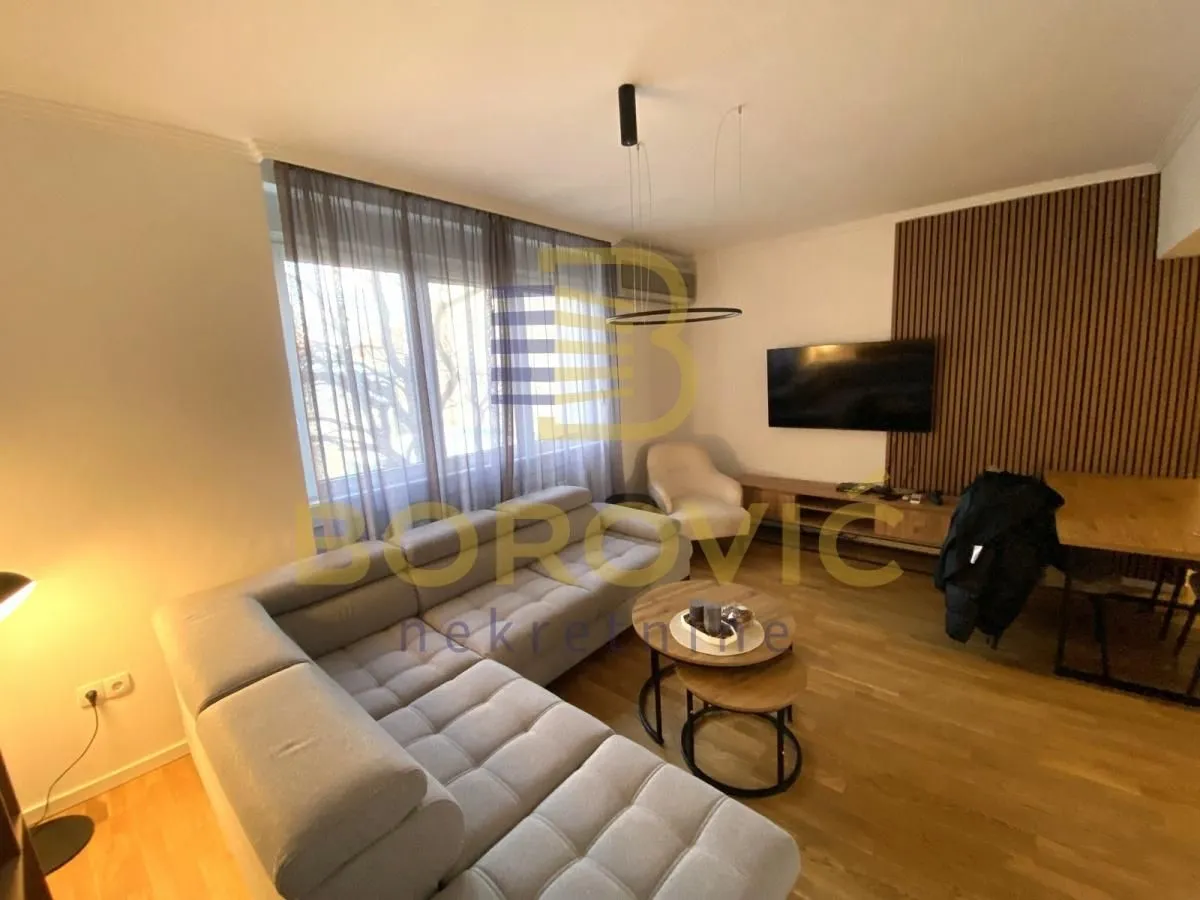 Izdavanje, dvosoban stan, 64m², Neimar, Vračar Sve Podlokacije