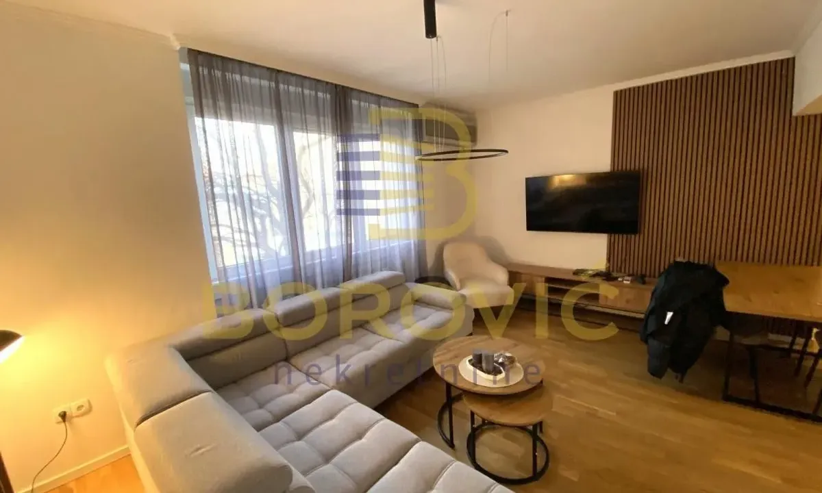 Rent, two bedroom apartment, 64m², Neimar, Vračar Sve Podlokacije