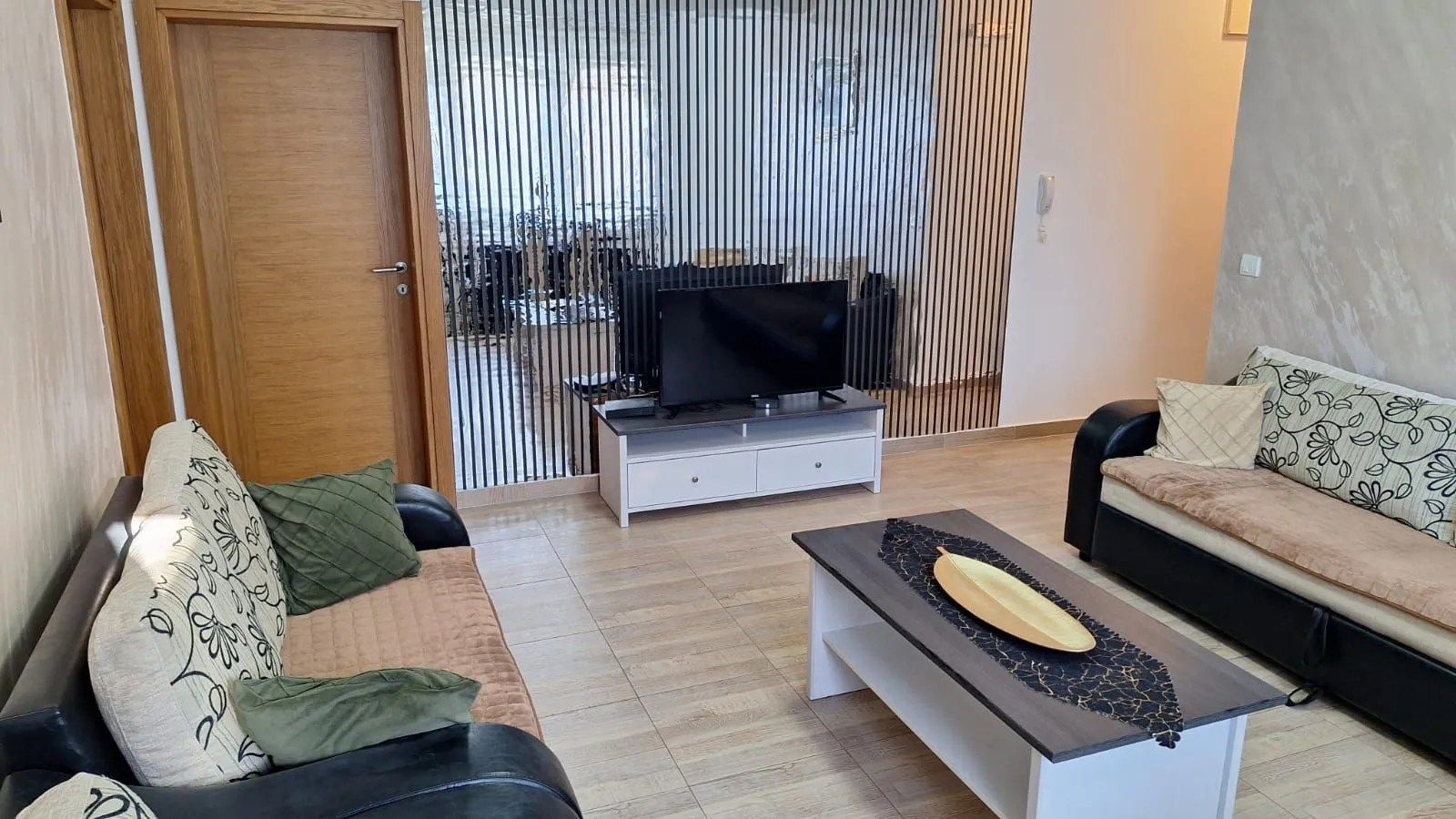 Rent, two bedroom apartment, 75m², Dumidran, Tivat