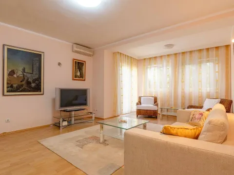 Sale, two bedroom apartment, 80m², Budva, Crna Gora - image 6